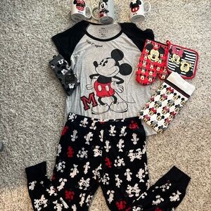 Disney Mickey Mouse Lot